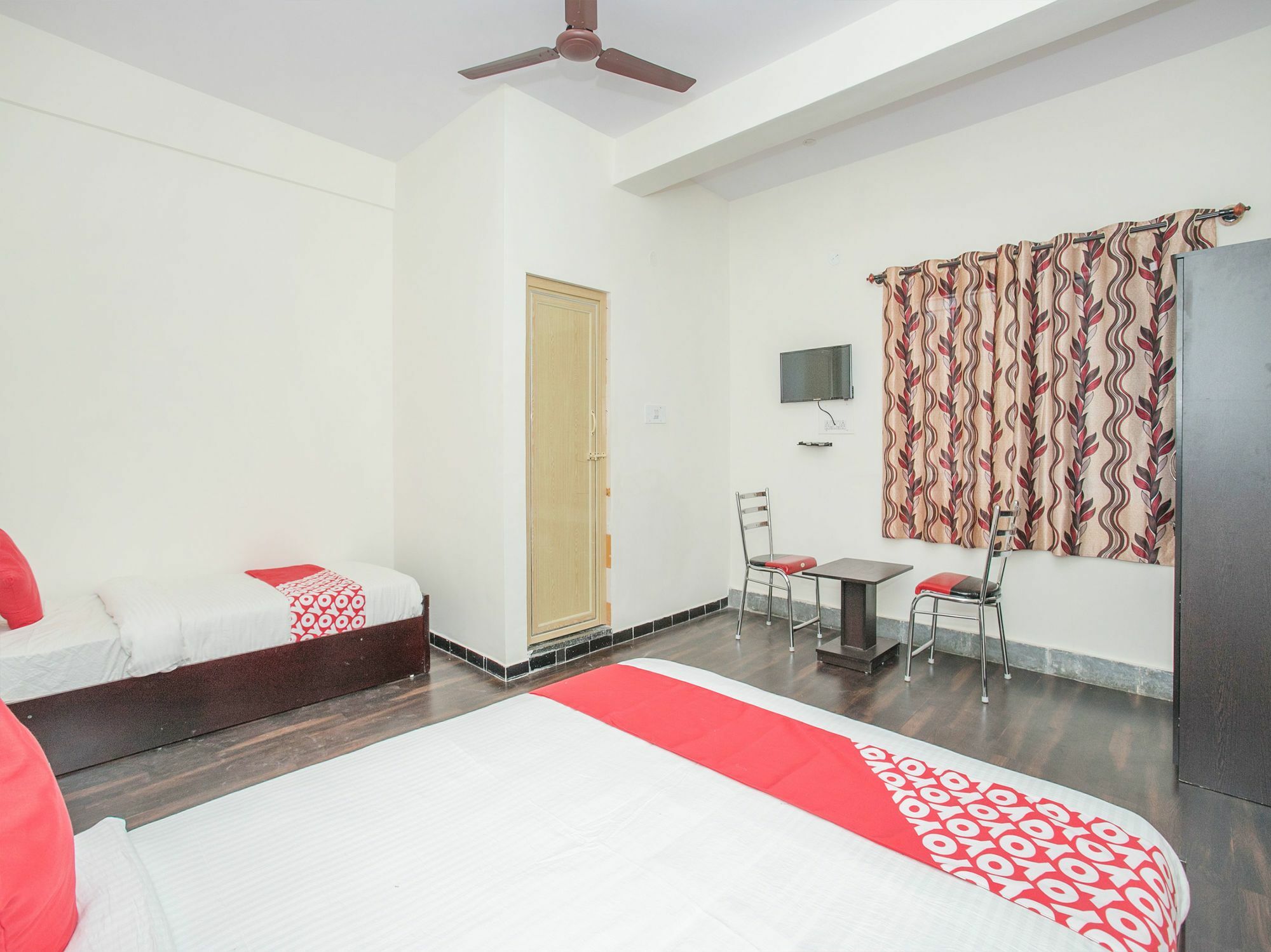 Oyo 14430 Sunshine Grand Hotell Bangalore Exteriör bild